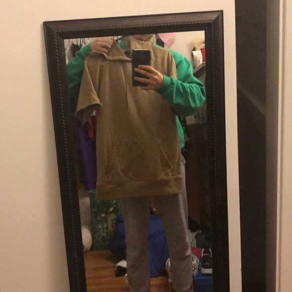Forever 21 short sleeve hoodie - Picture 3 of 3